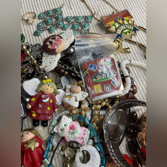 Estate Vintage Jewelry Lot – Mixed Pieces – Untested Watches - Picture 9 of 10